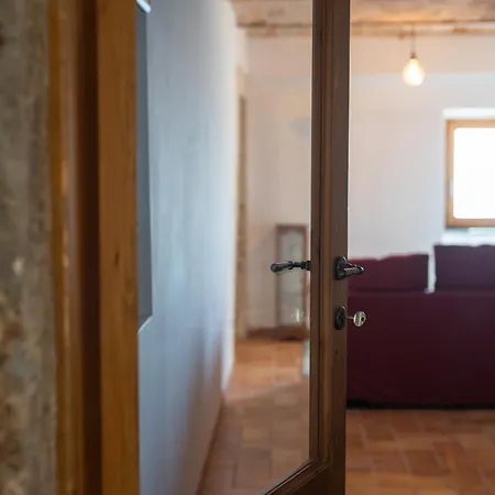 At アパート Calascio